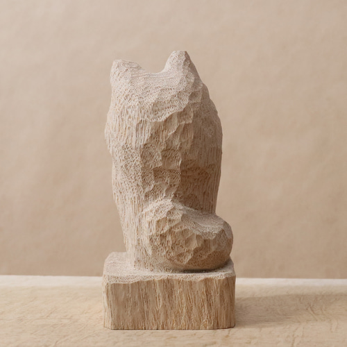 招き猫（右手）木彫り 木製 ネコの置物 ペルシャ猫 インテリア雑貨