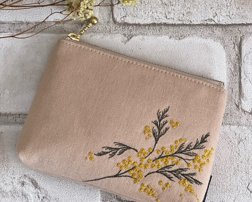 yukiemon/バルーンランド刺繍/限定ピンクベージュ/ミニポーチ f937ac38b4f5b0fb0a17df148f043e