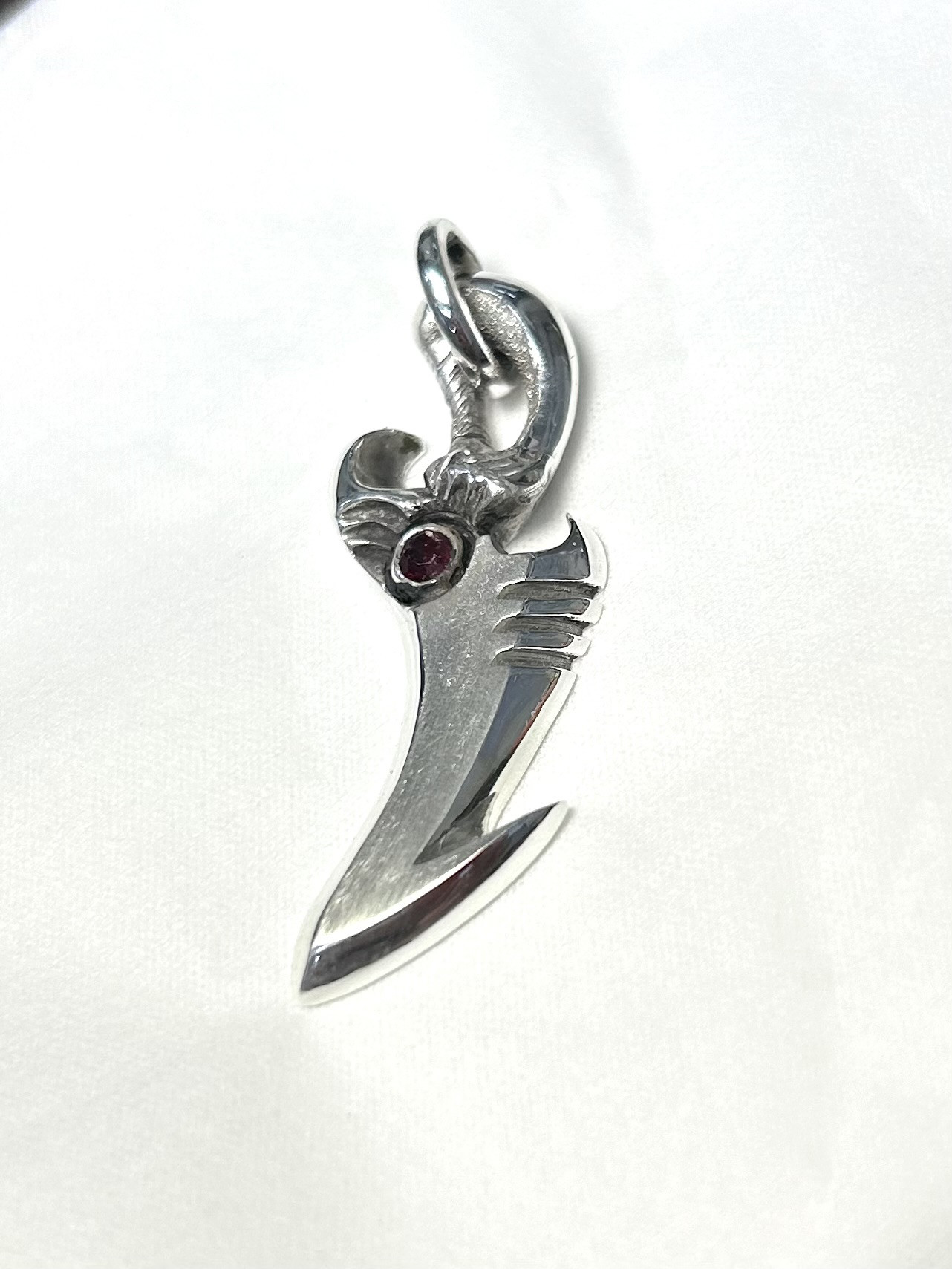 シルバー925 ルビー　ペントップ