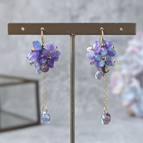 雨雫のオーロラと紫陽花の和風ピアス　イヤリング 傘レジンとアジサイ 傘と紫陽花の和風ピアス イヤリング(雨の日コーデ3点セット)の