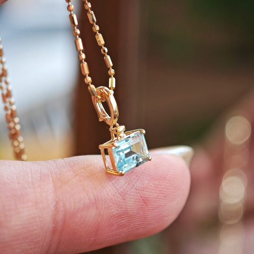 万能金具 アクアマリンペンダントトップk18 ペンダントトップ