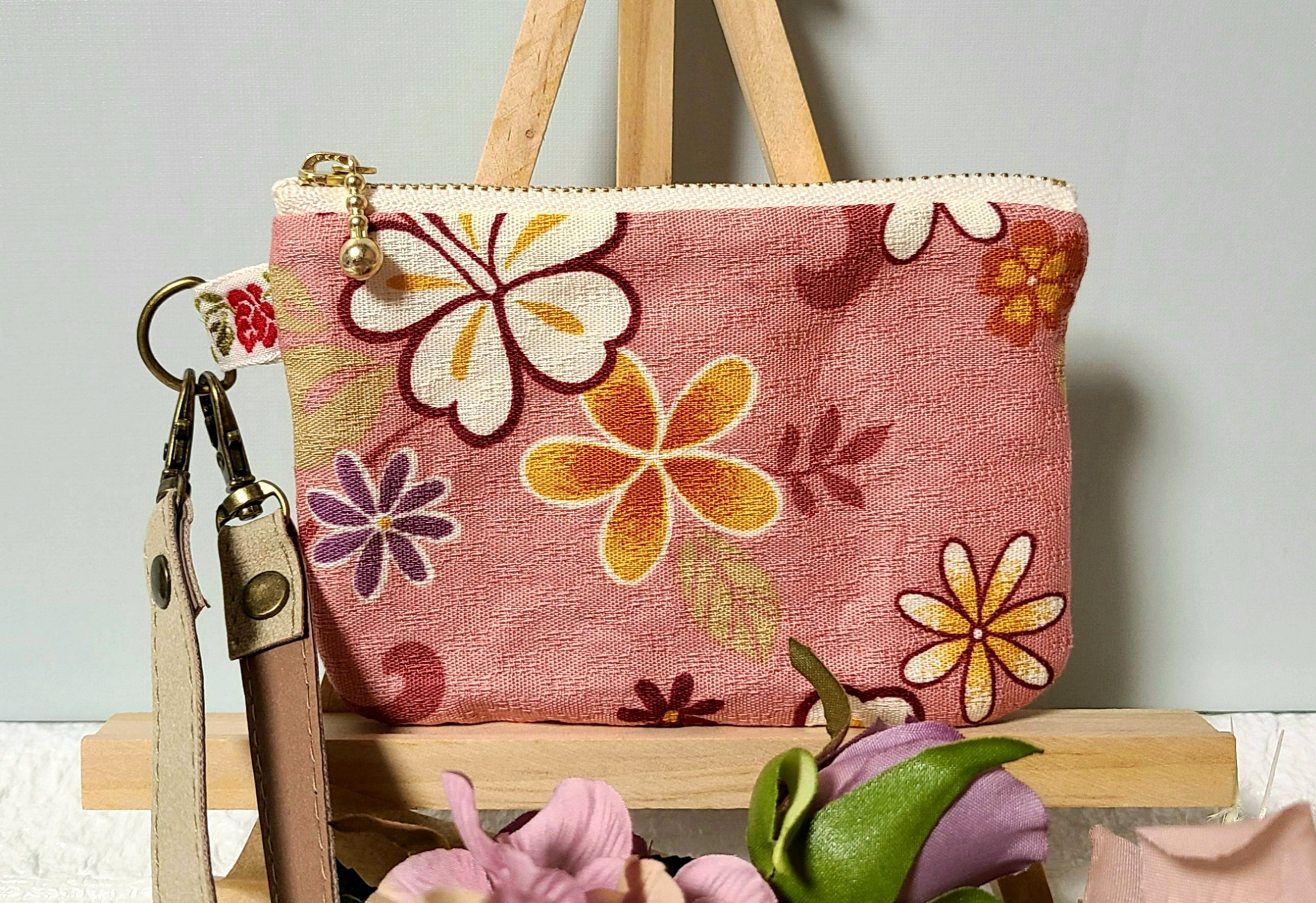ハンドメイド 持ち手つきミニファスナーポーチ コスメ カード 花