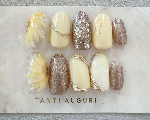 サイズオーダーネイルチップ 夏 ひまわり ぷっくり フラワー イエロー ニュアン ひまわりネイルチップNo.268 花柄 ぷっくりフラワー 向日葵