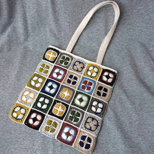 ブラックデニム♡刺繍のちょこっとお出かけミニバッグ♡ 突き詰めれ