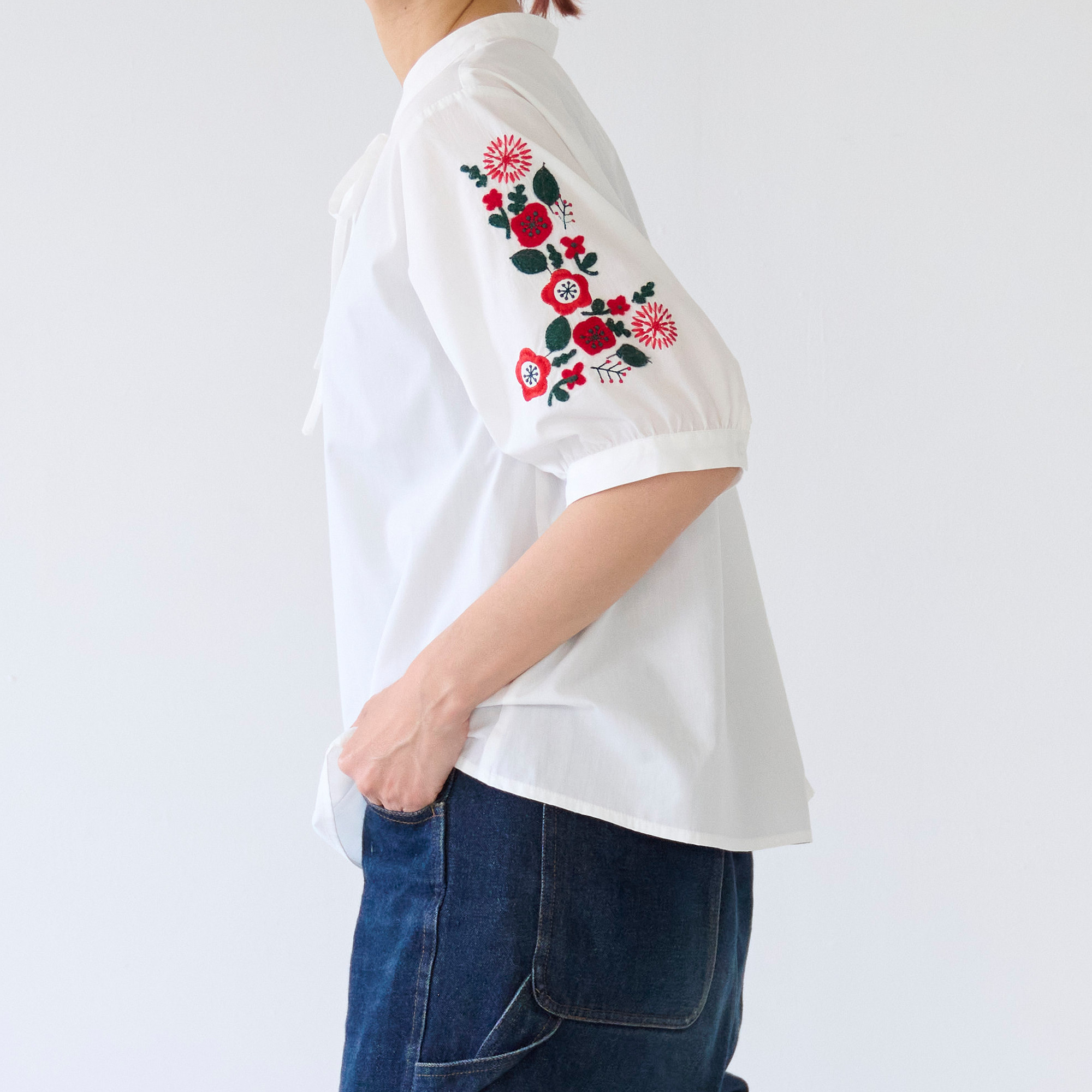 ﾓﾘﾉｶﾞｯｺｳ エスニック五分袖 花刺繍シャツ (ホワイト)｜mg-lb19-wt