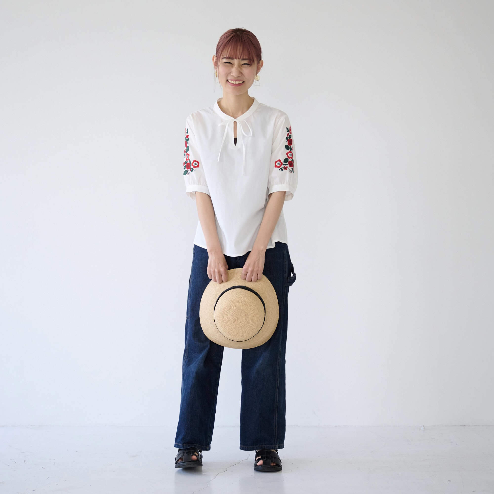 ﾓﾘﾉｶﾞｯｺｳ エスニック五分袖 花刺繍シャツ (ホワイト)｜mg-lb19-wt