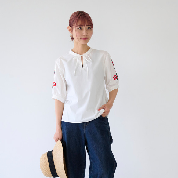 Morinogakko 民族風半袖花卉刺繡襯衫（白色） 第9張的照片