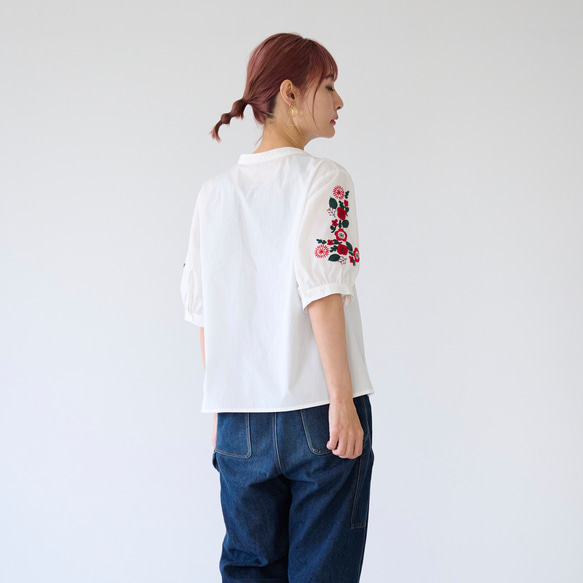 Morinogakko 民族風半袖花卉刺繡襯衫（白色） 第10張的照片