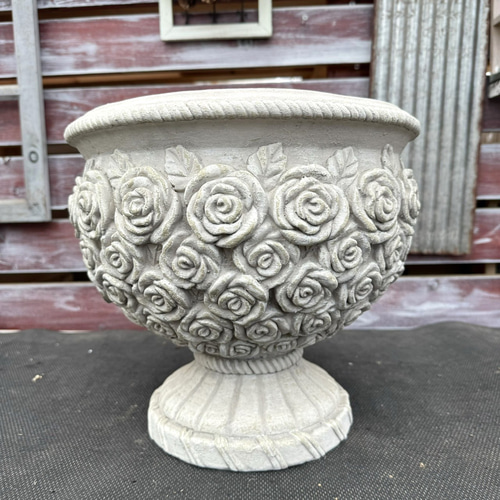 グラスファイバーポット フラワーモチーフ 植木鉢 オブジェ ホワイト