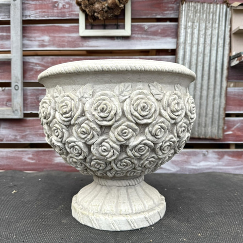 グラスファイバーポット フラワーモチーフ 植木鉢 オブジェ ホワイト