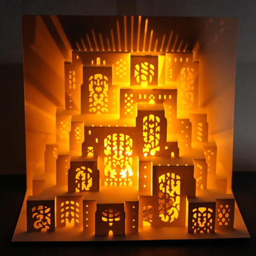 完成品【ポップアップカード】窓の街オルタ 立体・オブジェ cocoro