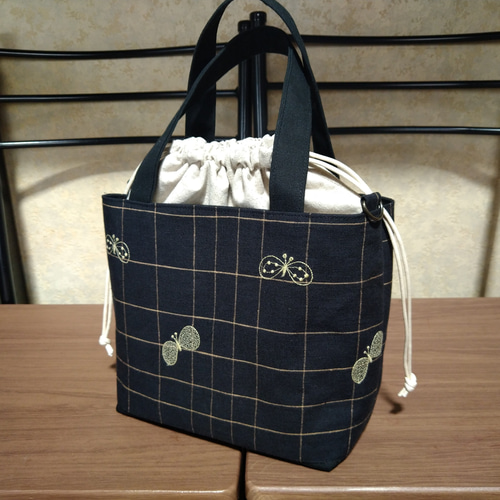 巾着トートバッグ（あおり巾着）minaperhonenのchouchoを使って*ミナ 