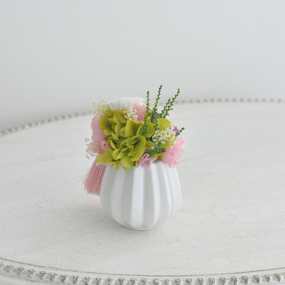 ジニアと小菊のプリザーブドフラワー仏花、お供え花／お悔み 新盆／ペット用仏花【クリアケース付き】 6枚目の画像