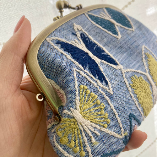 激安な 親子がま口財布＊ミナペルホネン×リバティ 蝶々の刺繍が可愛い 財布・ケース・小物入れ