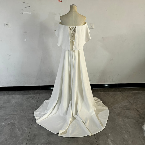 ウエディングドレス オフショルダー スレンダーライン エレガント