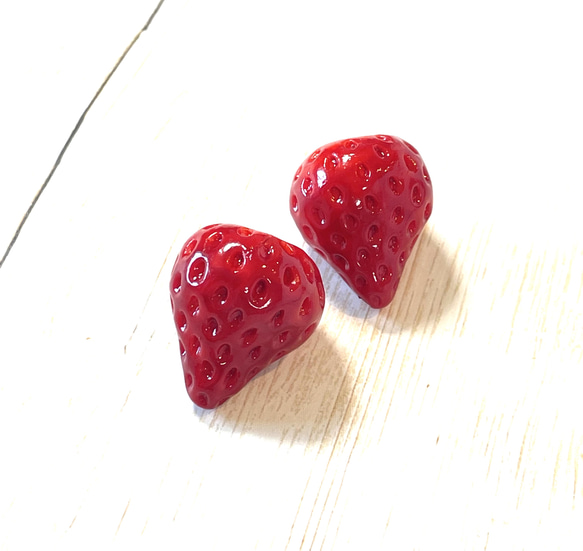 フェイクスイーツ 苺 食品サンプル デコパーツ ハンドメイド フェイク 