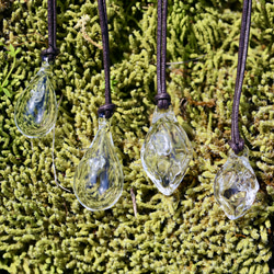 【ｻｰｼﾞｶﾙｽﾃﾝﾚｽ】-Ice- プチｻｲｽﾞ こぼれないアロマペンダント 7枚目の画像