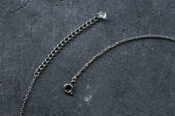 【ｻｰｼﾞｶﾙｽﾃﾝﾚｽ】-Ice- プチｻｲｽﾞ こぼれないアロマペンダント 4枚目の画像