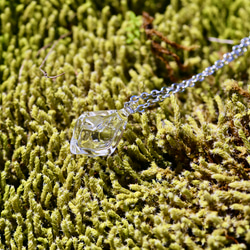 【ｻｰｼﾞｶﾙｽﾃﾝﾚｽ】-Ice- プチｻｲｽﾞ こぼれないアロマペンダント 3枚目の画像