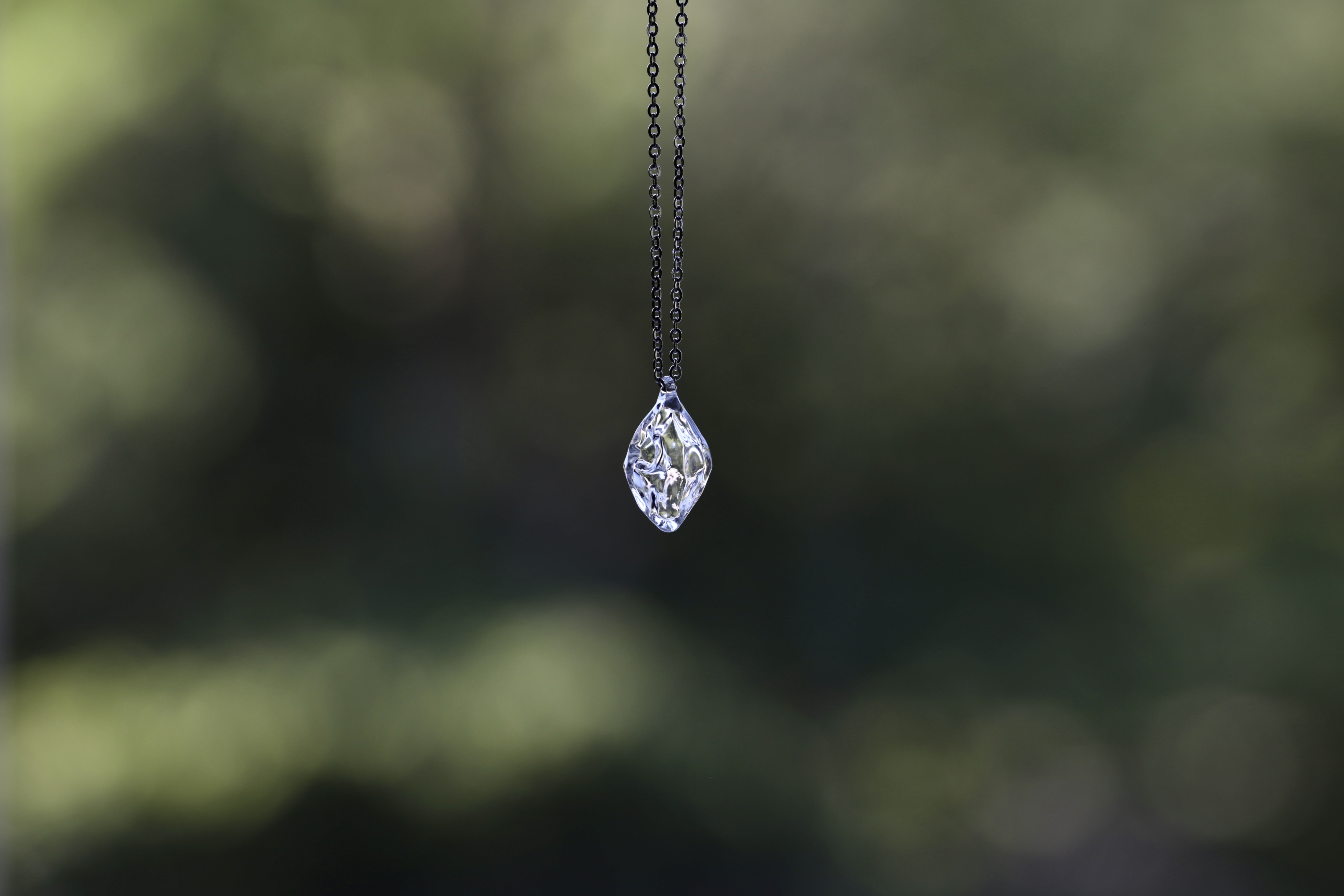 【ｻｰｼﾞｶﾙｽﾃﾝﾚｽ】-Ice- Sｻｲｽﾞ こぼれないアロマペンダント