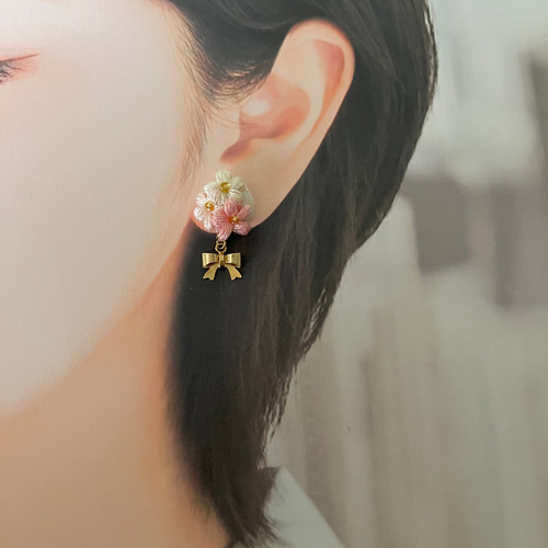 小さなお花とくまさんとアクセサリー（イヤリングorピアス