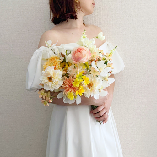 推しカラーブーケ♥オレンジ色シリーズ♥ オレンジとピンクを基調にした季節のブーケです 季節を感じる