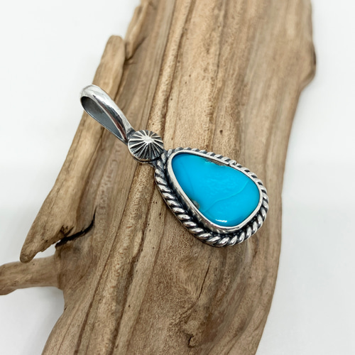 キングマン ターコイズ トルコ石 シルバー ネックレス ペンダント