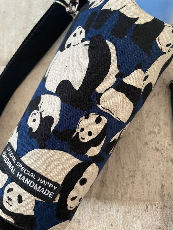 ハンドメイド　オーダー　水筒　カバー　パンダ ペットボトルホルダー カバー ペットボトル 水筒 BOTOCO パンダ