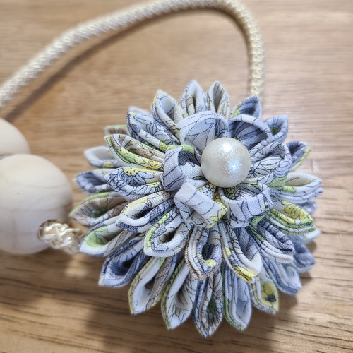 高級なダブルタッセル飾り付き クッションカーテン つまみ細工 帯飾り和小物 高級なダブルタッセル飾り付き クッションカーテン つまみ細工 帯飾り