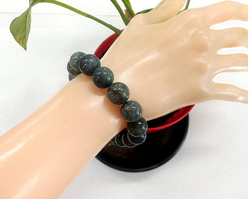 天然石 カイヤナイト13.0mm～13.6mm玉ブレスレット 内周19.0cm