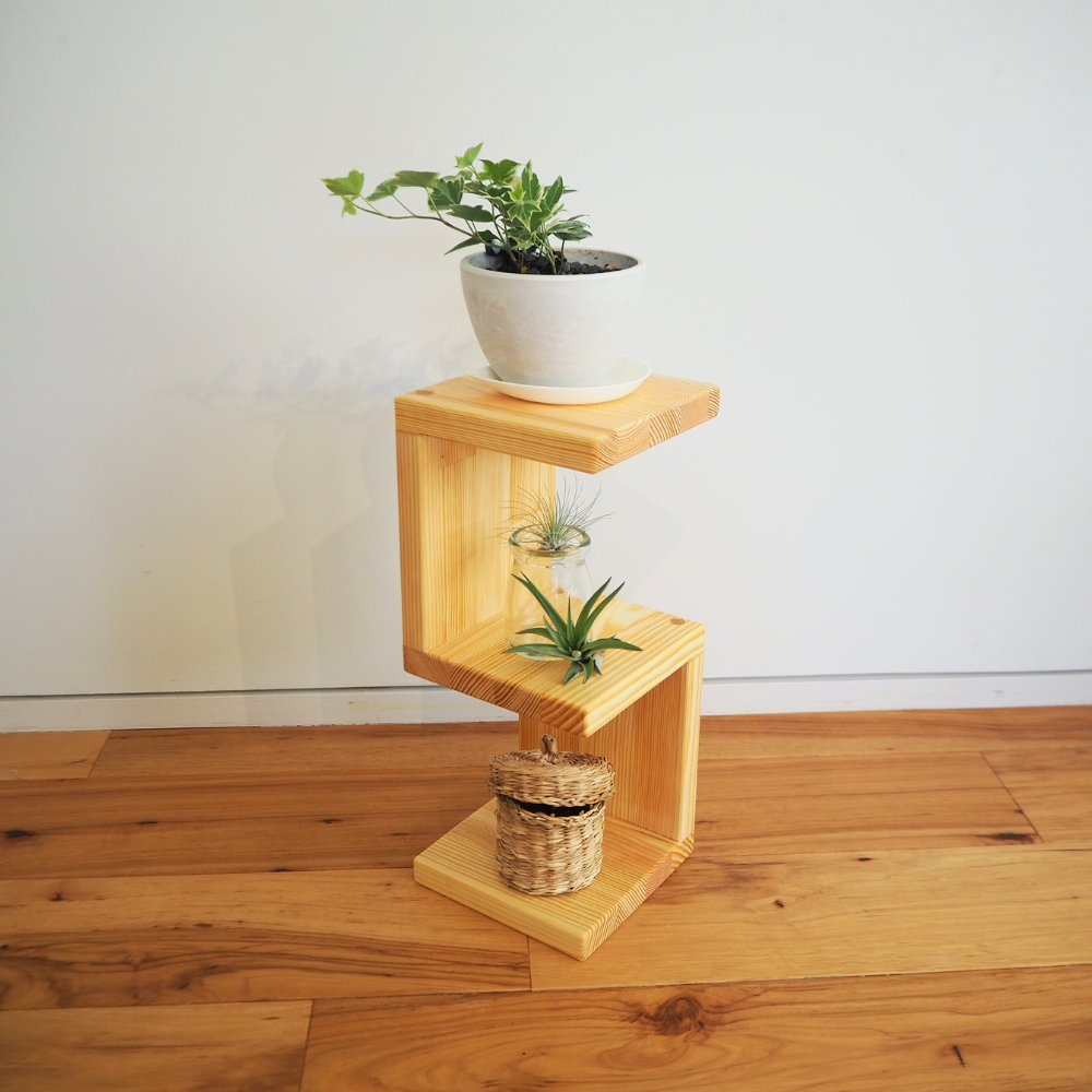 スタンドシェルフ | 2段タイプ ＊ アカマツ  ＊  ディスプレイ ＊  多様途 ＊ 観葉植物 |