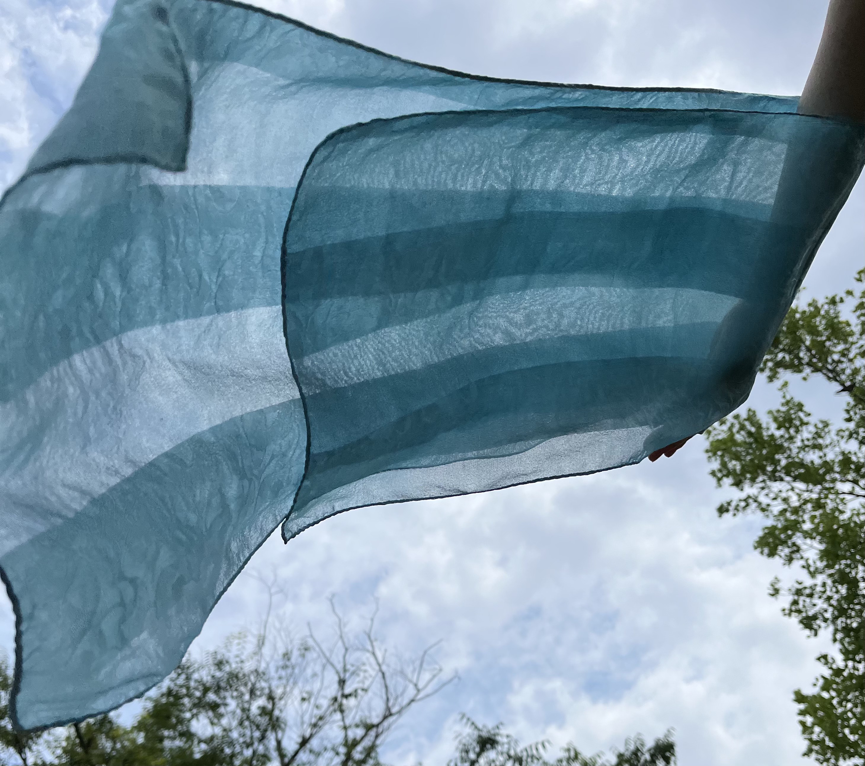 そよ風ストール☀︎シルク☀︎浅葱色☀︎藍の生葉染☀︎草木染☀︎絹☀︎ストライプ花柄の地模様☀︎Creema限定