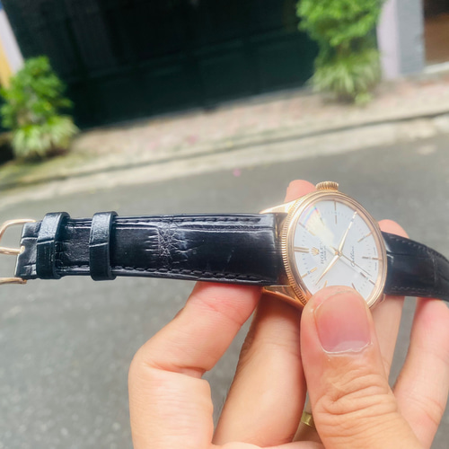 Rolex Cellini 時計用の手作りワニ革ストラップ (送料無料) 腕時計