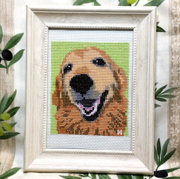 『3年保証』 犬の刺繍画ゴールデンレトリバー額入り 絵画
