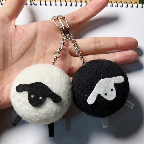 アイスランドの子羊冷蔵庫マグネット 羊毛フェルト完成品 ショーン