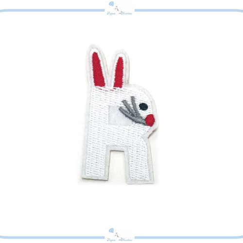 新品未使用/うさぎ柄✨ 伊太利屋 テーラードジャケット 刺繍