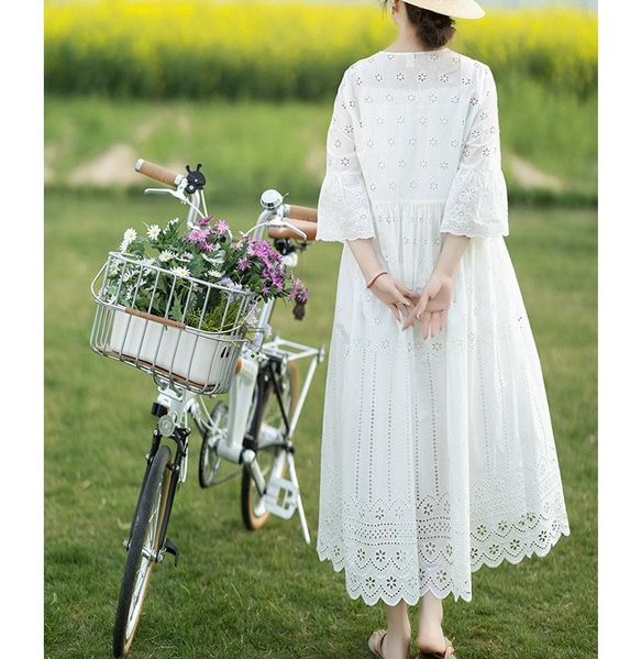美しいカットレース　コットンのロングカーディガン/リゾートワンピース【春夏秋】白 3枚目の画像