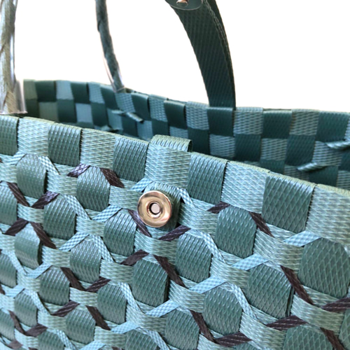 ppバンド、かごバッグ、マグネット留め具付き 両サイドDカン付き