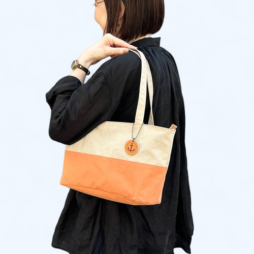 ツートンカラーが可愛い!小さめ撥水加工ナイロントートバッグ ツートンカラーが可愛い!小さめ撥水加工ナイロントートバッグ