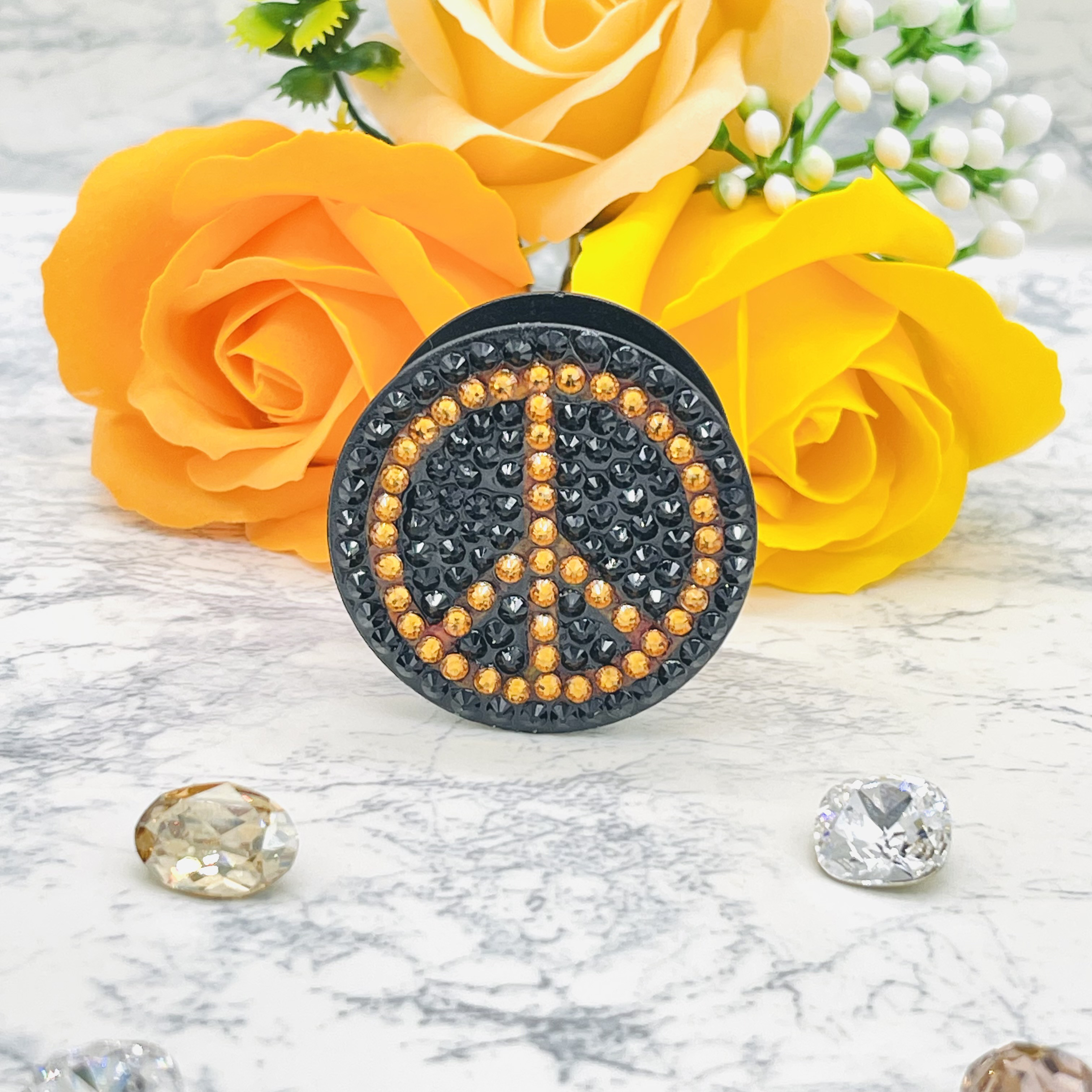 レゲエ ピースマーク 宝石 スマホグリップ  スマホリング　キラキラ スマホスタンド　スマホソケット　高級スワロフスキー