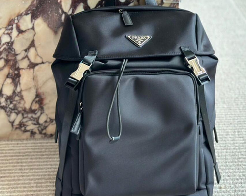 PRADA プラダ バッグ リュック バックパック PRADA【入手困難】大人気 ☆ナイロンxレザー バックパック☆全色
