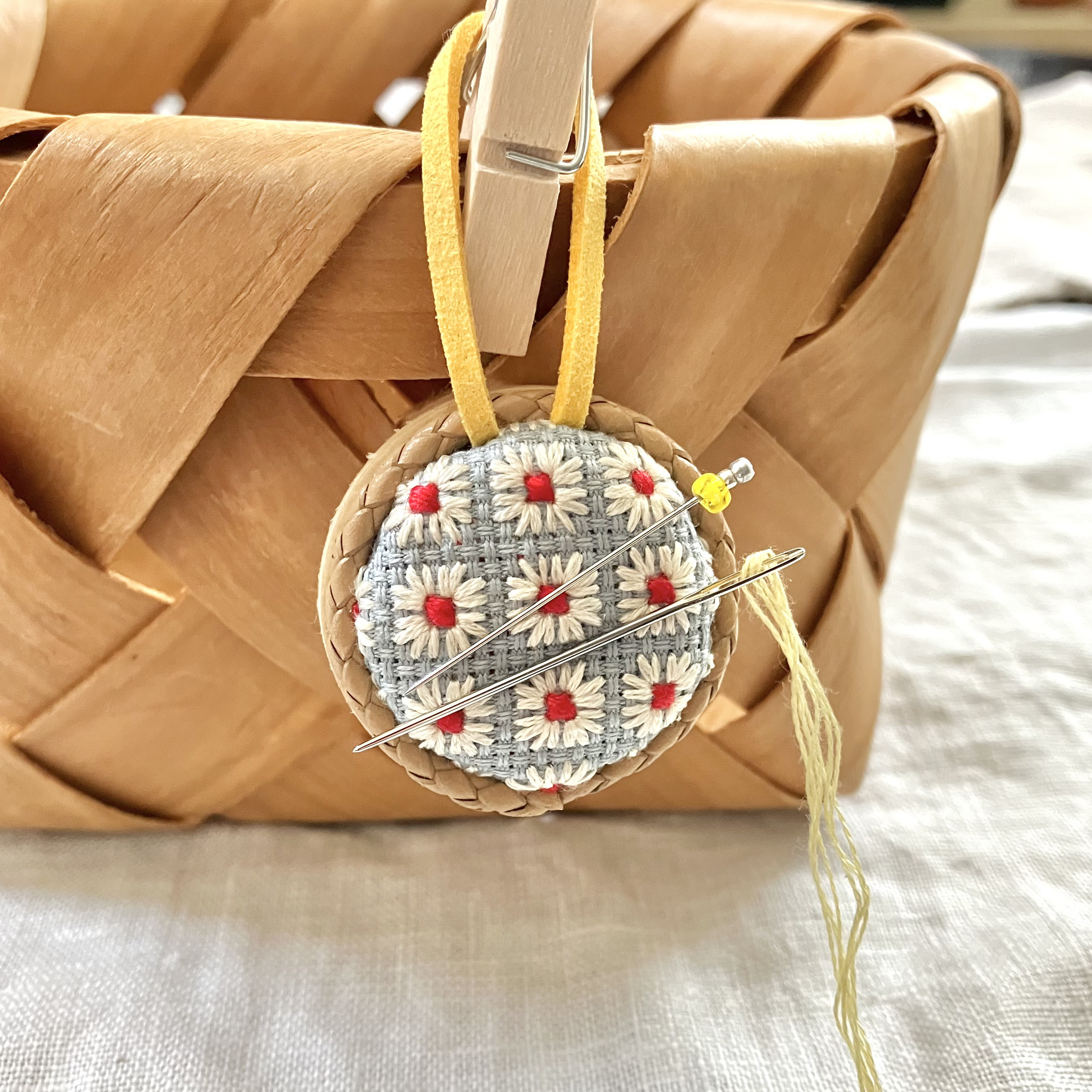 Fingerhut〕 V-1046 クッションカバー / 40x40cm Stitch House