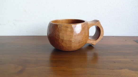 真桜の木の一木彫りコーヒーカップ.  D1265780756(9750円)