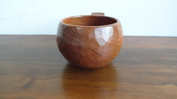 真桜の木の一木彫りコーヒーカップ.  D1265780756(9750円)
