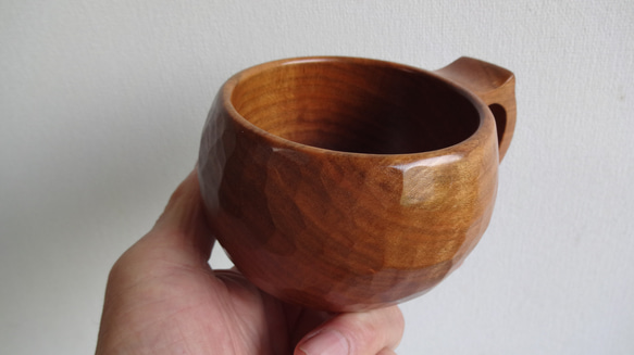 真桜の木の一木彫りコーヒーカップ.  D1265780756(9750円)