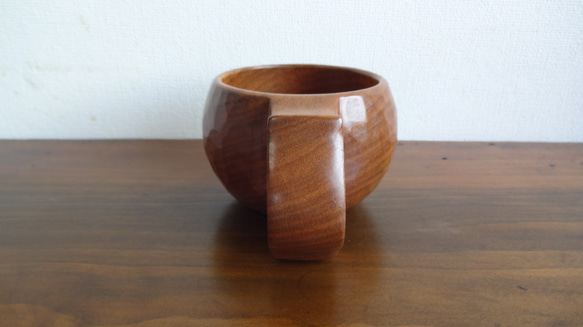 真桜の木の一木彫りコーヒーカップ.  D1265780756(9750円)