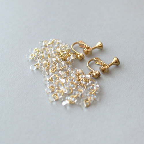シャンデリア イヤリング／ピアス ( gold ) ビーズタッセル ピアス