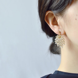 シャンデリア イヤリング／ピアス ( gold ) ビーズタッセル ピアス