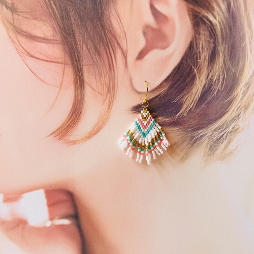 デリカビーズ フリンジ ピアス/イヤリング/ターコイズブルー/ピンク
