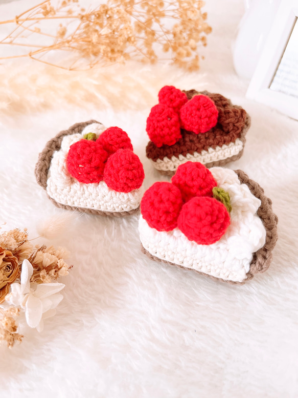 ❤︎ ゆこ ☆❤︎いちご❤︎ハート❤︎ロールケーキ❤︎あみぐるみ❤︎ハンドメイド❤︎ ❤︎ ゆこ ☆様専用❤︎いちご❤︎ハート❤︎ロールケーキ